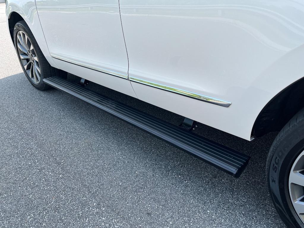 2018 Lincoln Navigator Select - Photo 30