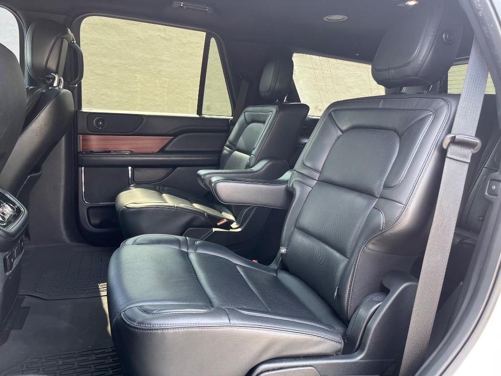 2018 Lincoln Navigator Select - Photo 33